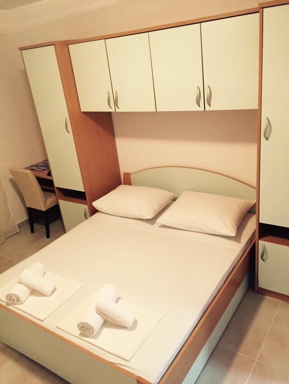 Rooms Florida Tribanj-Kruscica Rom bilde